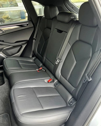 Porsche Macan cena 229000 przebieg: 95907, rok produkcji 2019 z Bytów małe 781